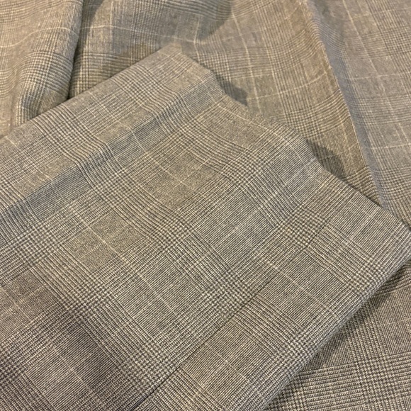 Banana Republic Light Gray Checkered Trousers - Picture 4 of 4
